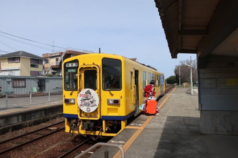 黄色い列車